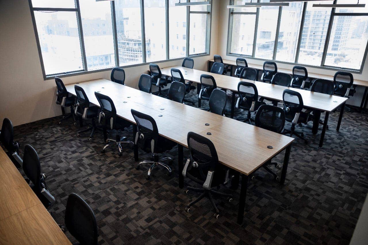 Well-maintained virtual office address solution space reflecting