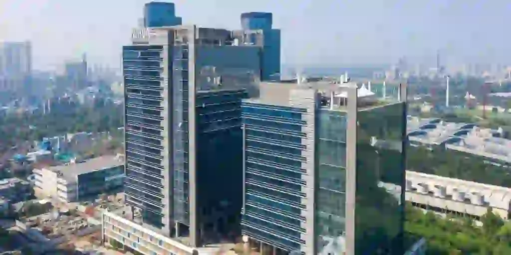 Well-maintained managed office workspace space reflecting SONIP