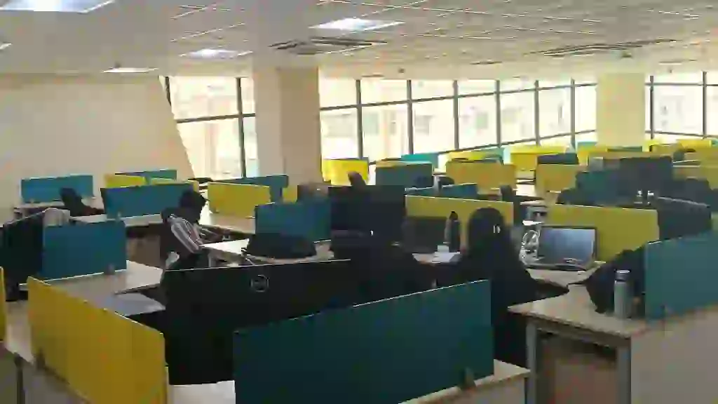 Contemporary workspace aesthetics of a corporate guest