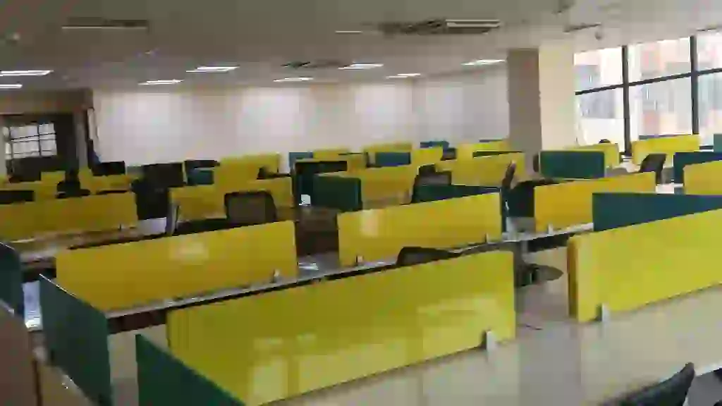 Contemporary workspace aesthetics of a corporate guest