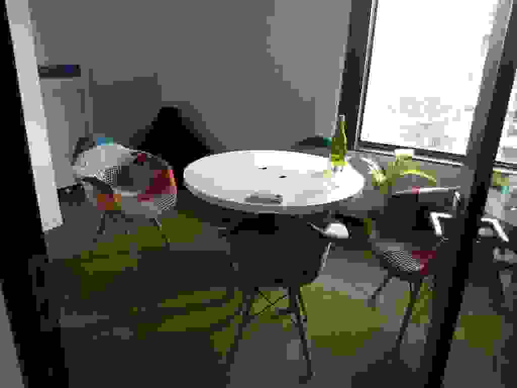 Contemporary workspace aesthetics of a office upkeep