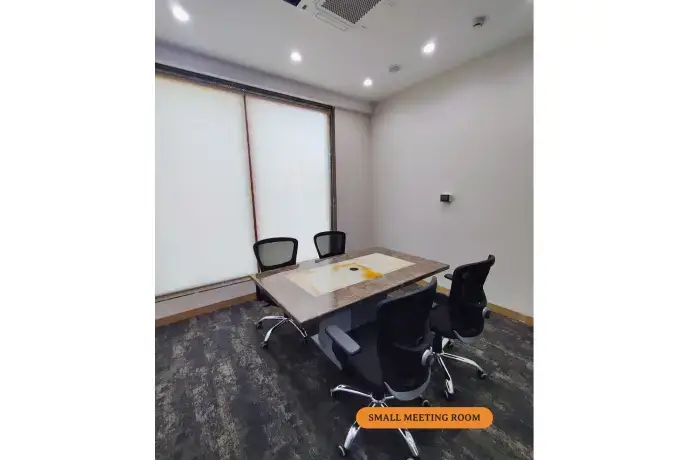 Well-maintained office upkeep and maintenance service space